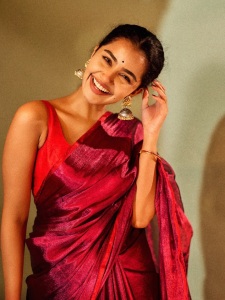 anupama-parameswaran-in-saree-photos