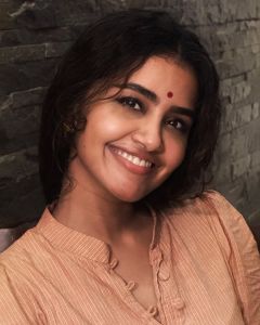 anupama-parameswaran-in-simple-makeup-look-photos-001