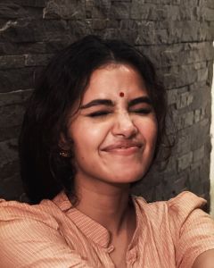 anupama-parameswaran-in-simple-makeup-look-photos