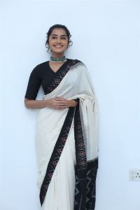 Actress Anupama Parameswaran Stills @ 18 Pages Movie Interview