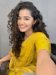 anupama-parameswaran-in-yellow-churidar-photos