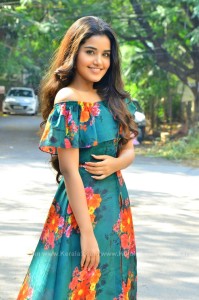 anupama-parameswaran-latest-images-0412-1489