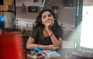 anupama parameswaran latest images 0421-002