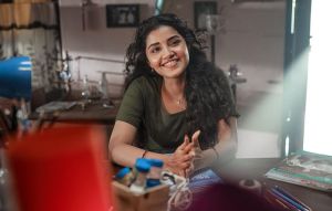 anupama parameswaran latest images 0421-003