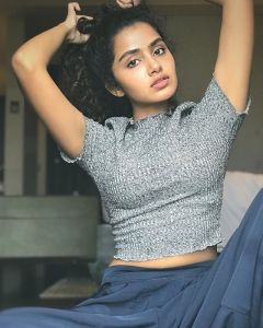 anupama parameswaran latest images 0421-009