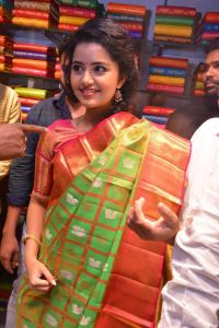 anupama-parameswaran-latest-pictures-230-00284