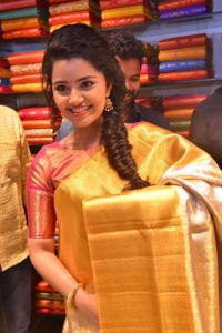 anupama-parameswaran-latest-pictures-230-00412