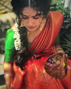anupama parameswaran new onam saree photos-003