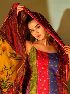 anupama-parameswaran-new-photos-015