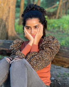 anupama-parameswaran-new-photos-092-013