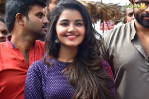 anupama-parameswaran-new-photos-0929923-223