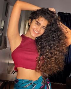 anupama-parameswaran-new-photos-2021-nov-005