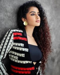 anupama-parameswaran-new-photos-in-Black-Jacket-002