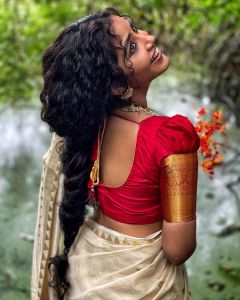 anupama-parameswaran-new-photos-in-set-saree-20132-005