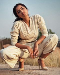 anupama-parameswaran-new-photoshoot-for-therealblife-001