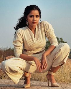 anupama-parameswaran-new-photoshoot-for-therealblife-004