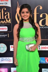 anupama-parameswaran-photos-100-00998
