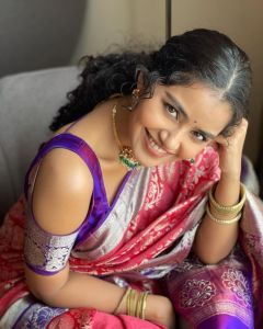 anupama-parameswaran-photos-in-pattu-saree-latest