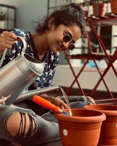anupama-parameswaran-planting-trees-photos-new