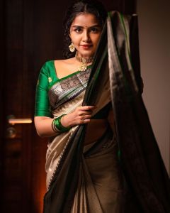 anupama-parameswaran-traditional-saree-hd-images-001