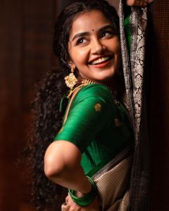 anupama-parameswaran-traditional-saree-hd-images-004