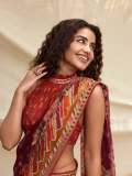 anupama-parameswaran-in-desi-girl-look-stylish-photos-in-makeup-trend-001
