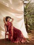 anupama-parameswaran-in-desi-girl-look-stylish-photos-in-makeup-trend-006
