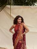 anupama-parameswaran-in-desi-girl-look-stylish-photos-in-makeup-trend-010