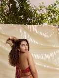 anupama-parameswaran-in-desi-girl-look-stylish-photos-in-makeup-trend-013