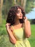 anupama-parameswaran-in-yellow-colour-frock-outfit-style-photos-004