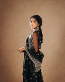 anupama-parameswaran-blackoutfit-photos-015