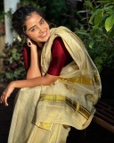 anupama-parameswaran-in-set-saree-with-maroon-blouse-photos-002