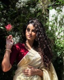 anupama-parameswaran-in-set-saree-with-maroon-blouse-photos-009