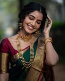 anupama-parameswaran-traditional-bridal-look-in-green-saree-photos-003