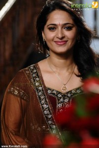 08-anushka-shetty-pics84