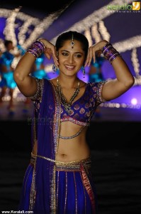 09-anushka-shetty-pics-00111