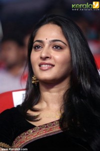 2521anushka_latest_photoshoot_44-011