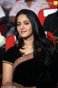 6062anushka_latest_images_