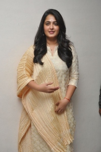 anushka-shetty-latest-event-photos-0998-00389