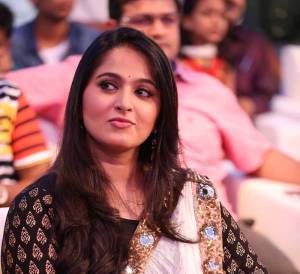 anushka-shetty-latest-images-3-00337