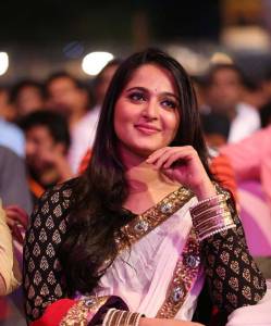 anushka-shetty-latest-photos-14