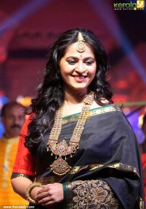 anushka-shetty-latest-pics-200-00183