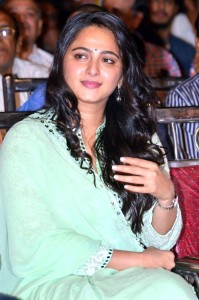 anushka-shetty-latest-pictures-555-00365