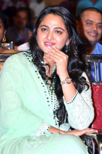 anushka-shetty-latest-stills-630-00357