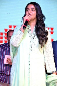 anushka-shetty-pics-3699938
