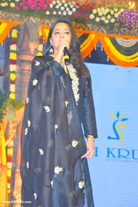 anushka-shetty-pictures-30085