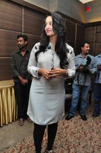anushka-shetty-still-photo22-00370