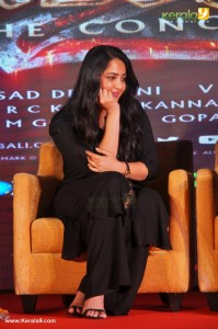 anushka-shetty-stills-554-00495