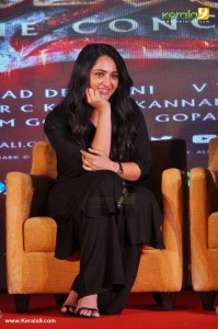 anushka-shetty-stills-554-00510