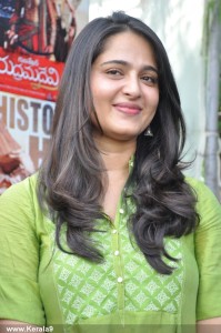 anushka-shetty-stillsgallery09-00188
